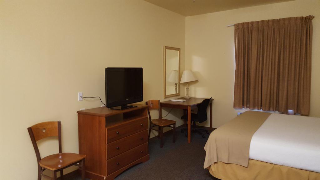 Reddy Hotel Plainview Экстерьер фото